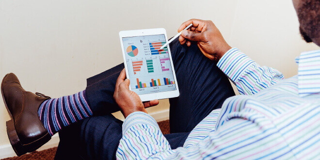 o que faz um consultor financeiro empresarial